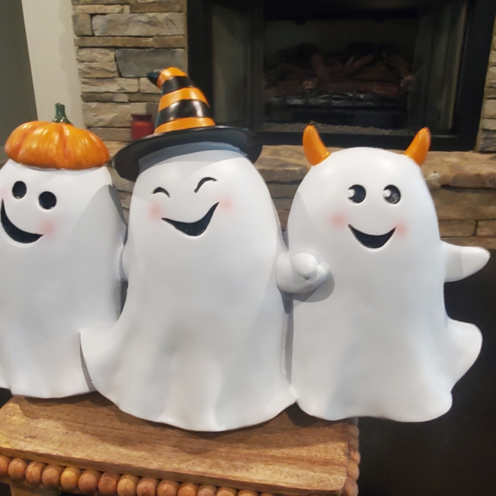 Adorable Ghost Decor-NWT - Picture 3 of 4